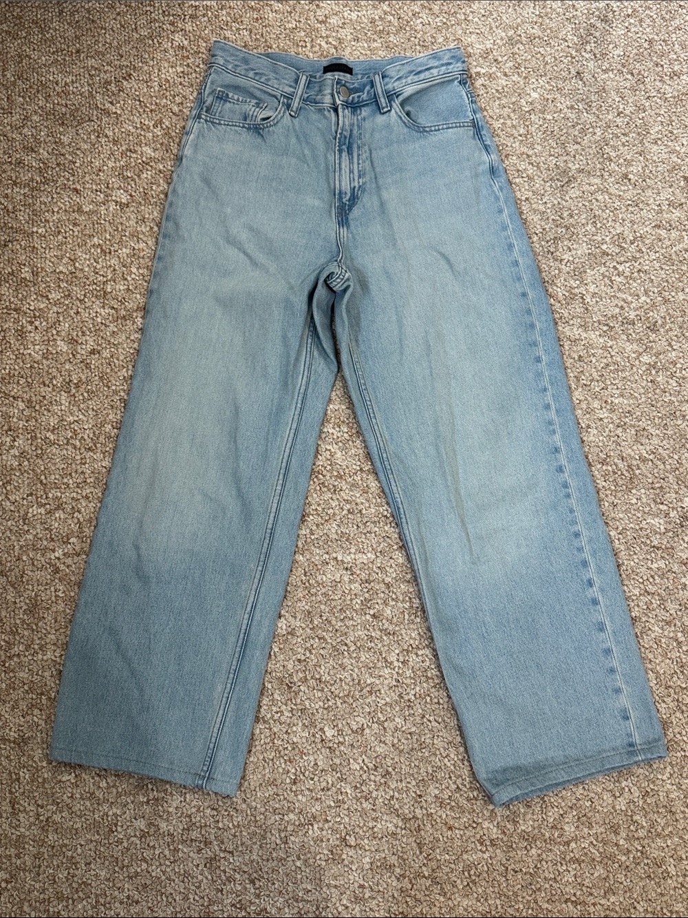 Uniqlo Men’s Wide Straight-Leg Light Blue Jeans Size 28x27